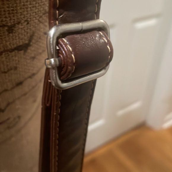 Diverso Italian Leather vintage crossbody bag - Picture 5 of 8